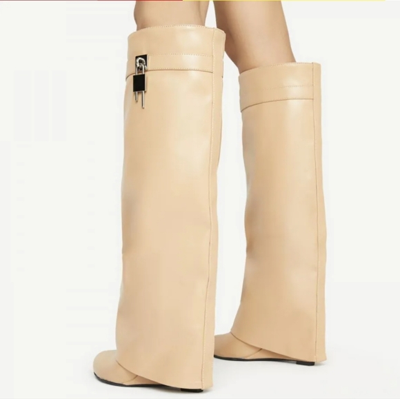 EGO I Am The One Padlock Boots (Sold Out) - Picture 3 of 5